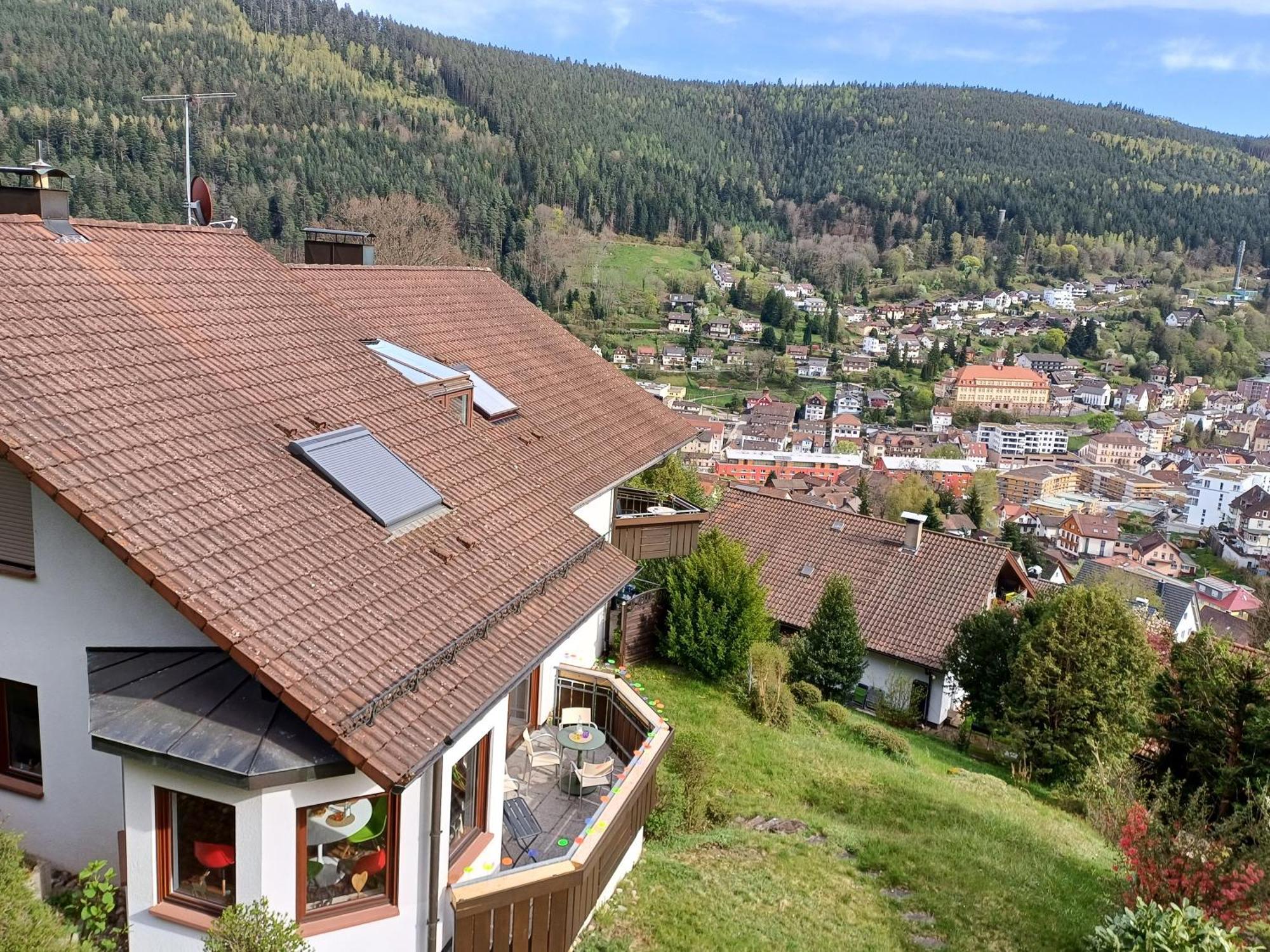 Ferienwohnung Panoramablick Bad Wildbad Luaran gambar
